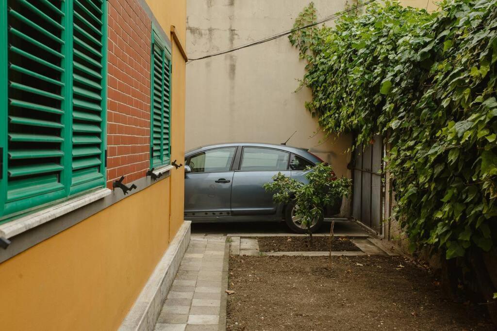 Rare Durres Apartment With Private Parking & Garden Exterior foto
