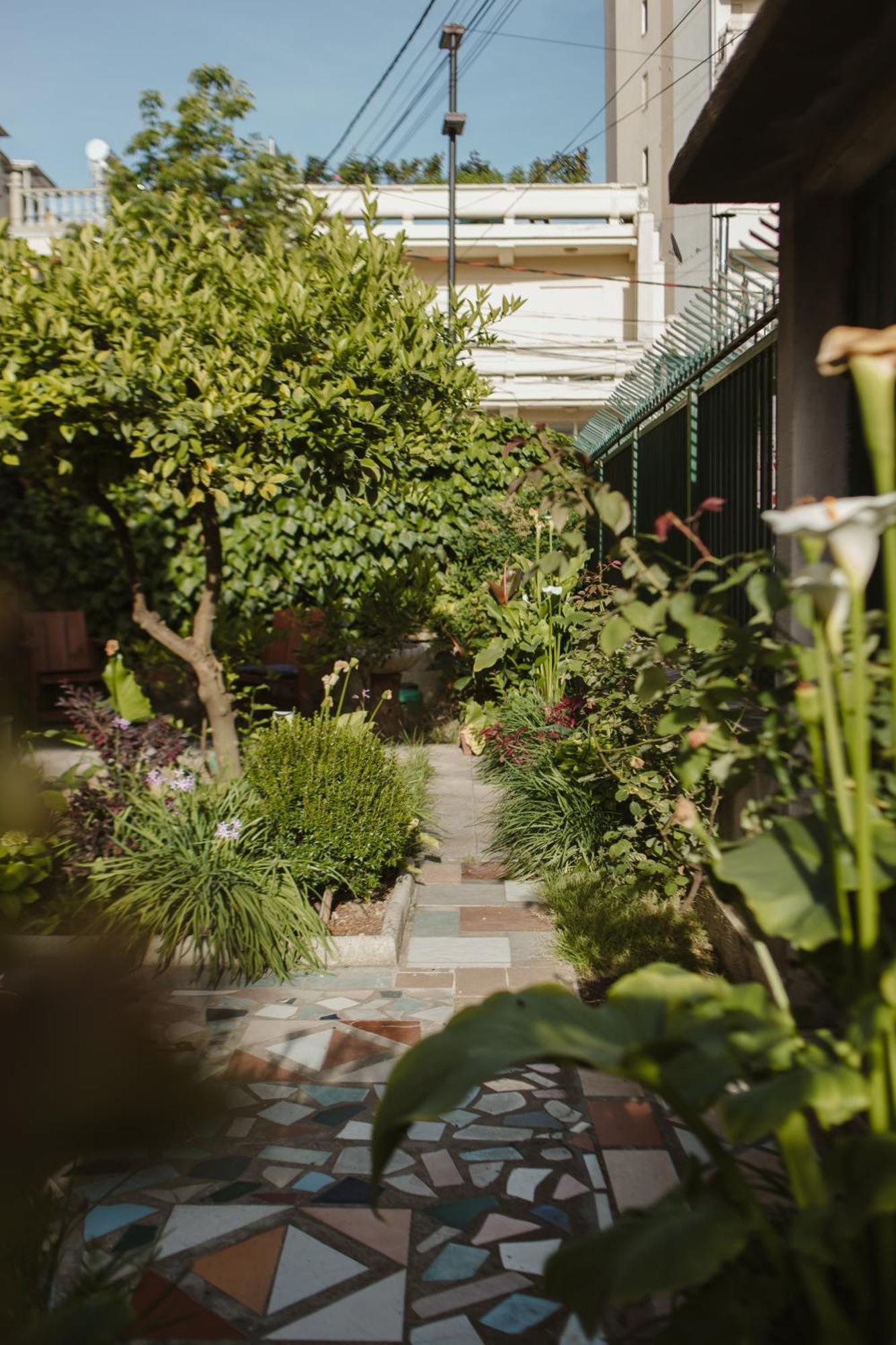 Rare Durres Apartment With Private Parking & Garden Exterior foto